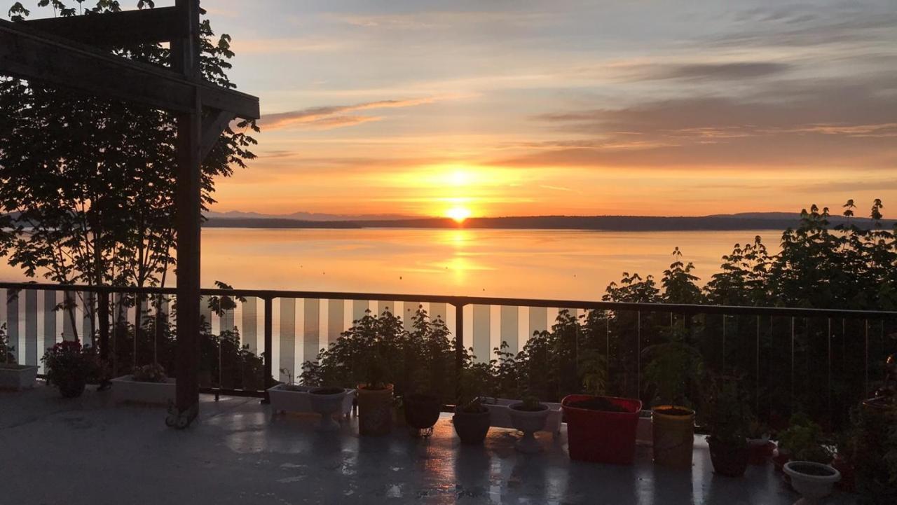 Edgewater Chemainus Apartment Bagian luar foto