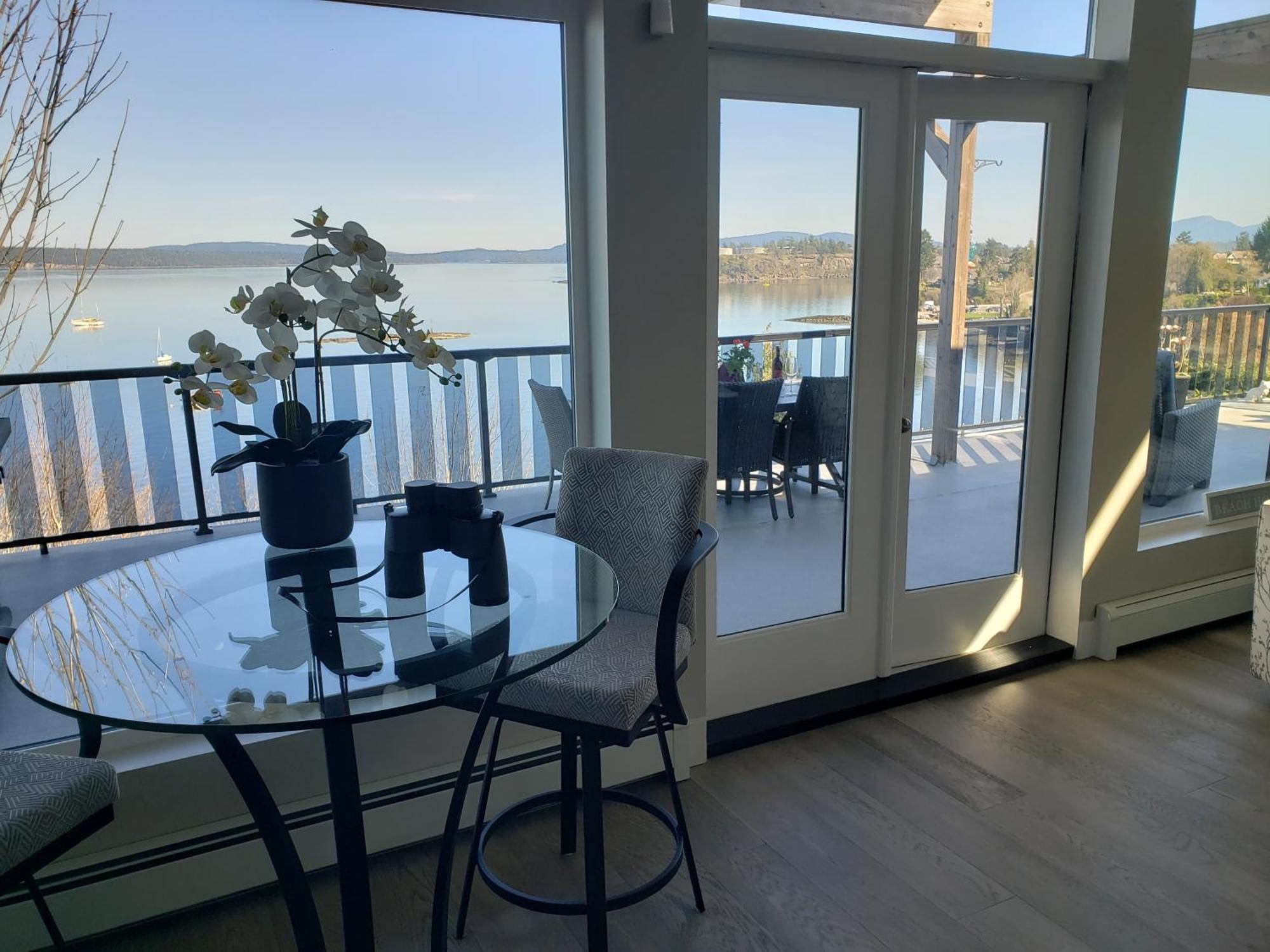 Edgewater Chemainus Apartment Bagian luar foto