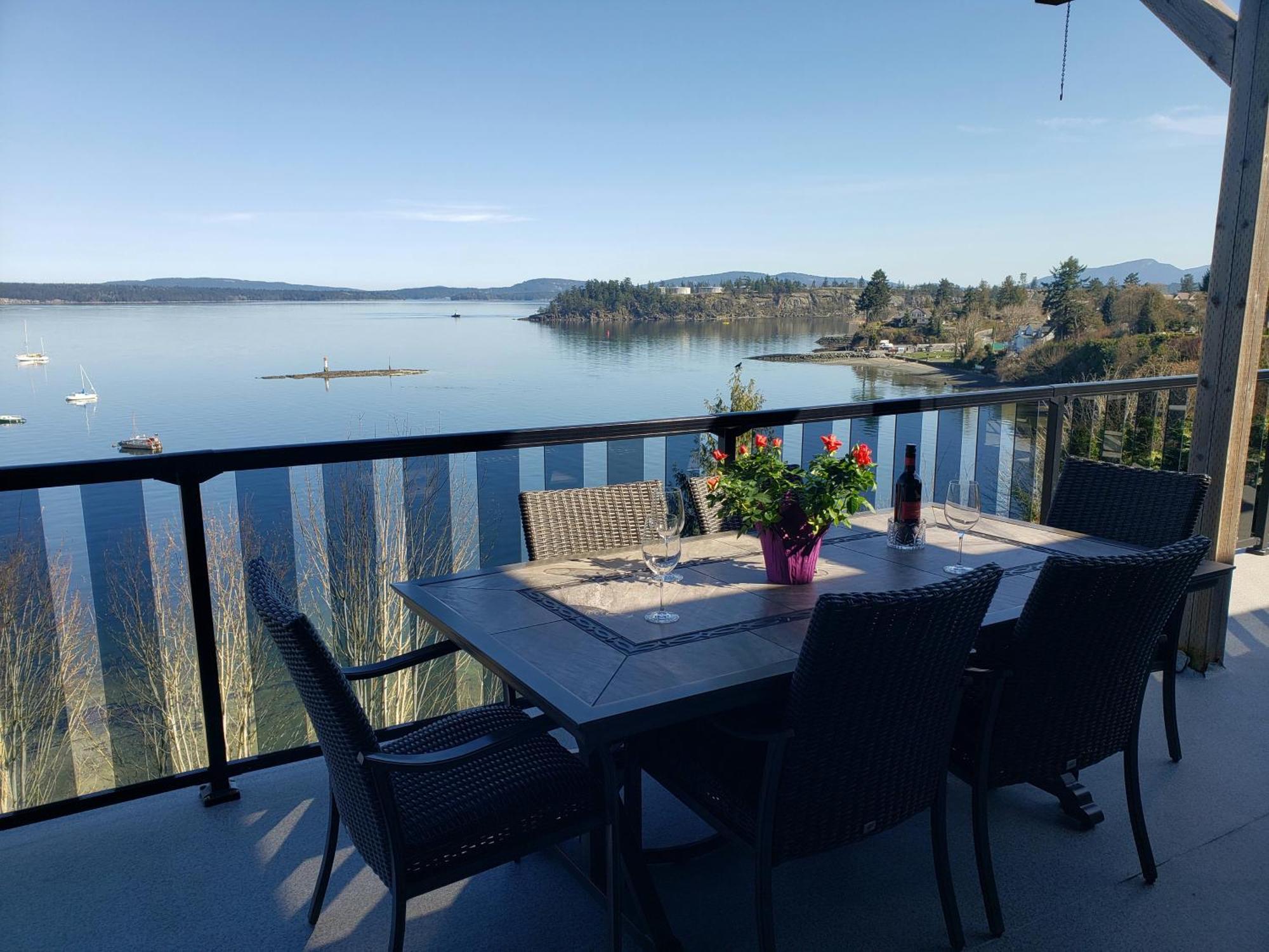 Edgewater Chemainus Apartment Bagian luar foto